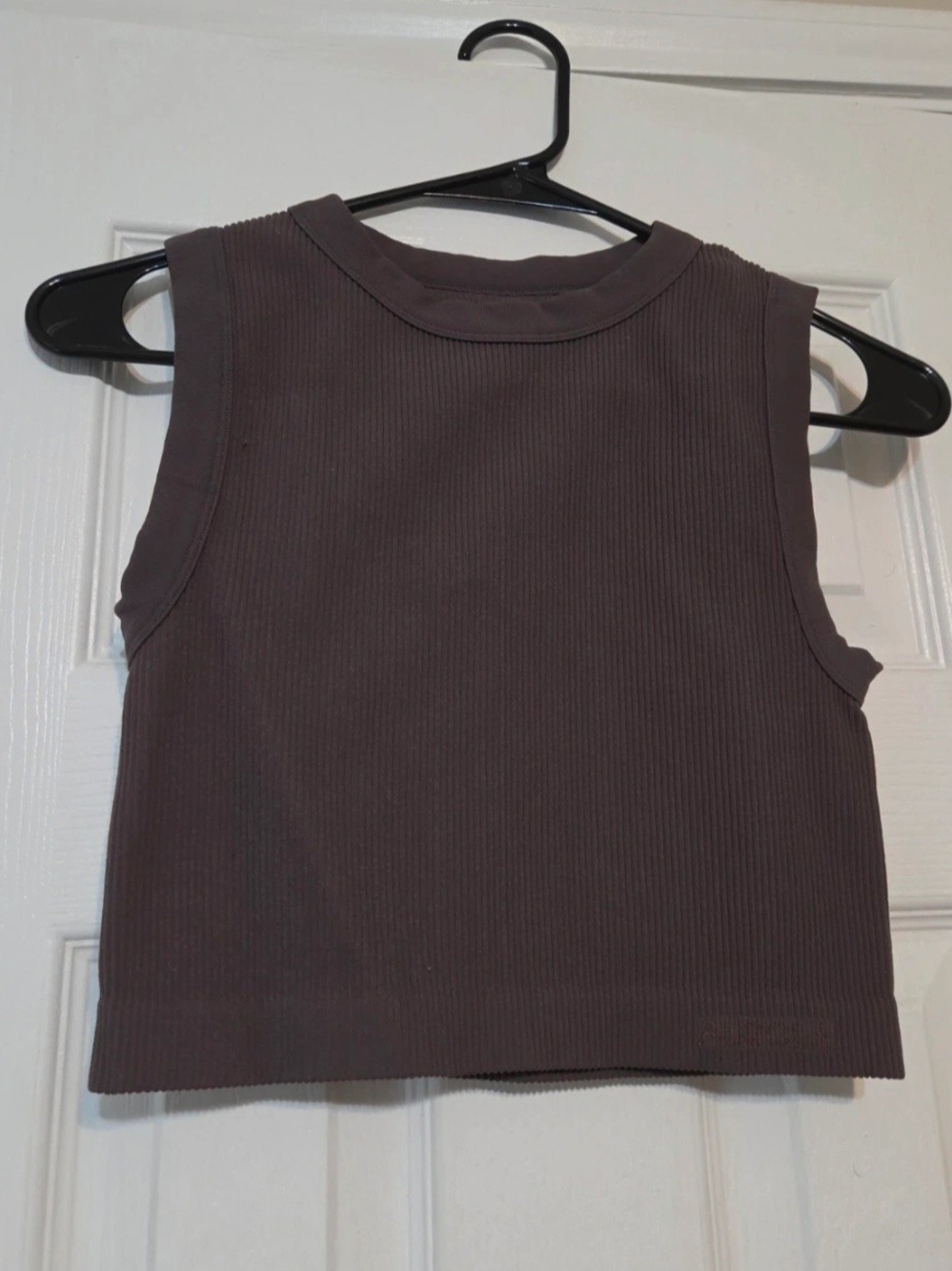 Sleeveless Ribbed Crop Tank Top - Dark Taupe